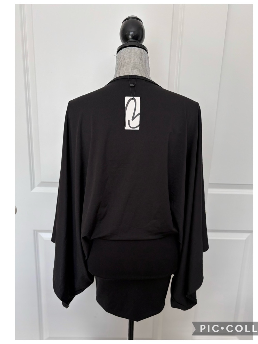 Brea Daeshon Isla Black Mini Dress XS Plunge Batwing Cape Sleeve NWT - Picture 5 of 6
